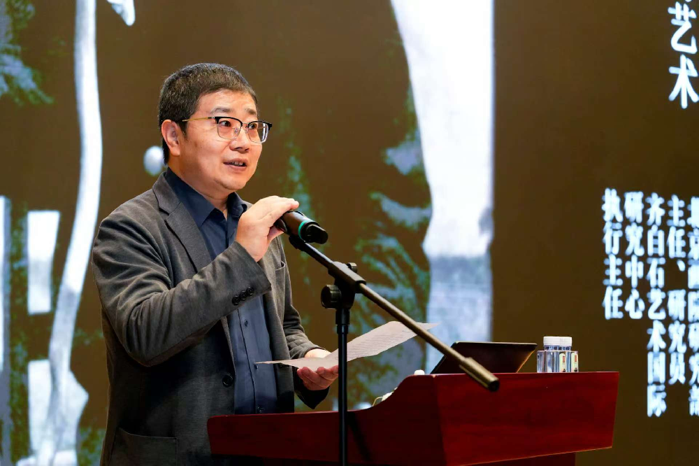 郭良實(shí)（國瓷紅葉畫(huà)院研究員）