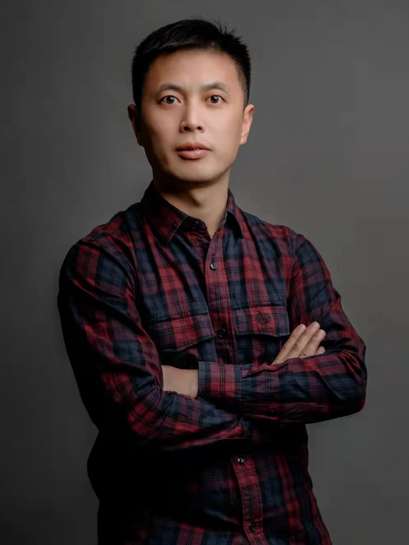 江鵬（國瓷紅葉畫(huà)院研究員）