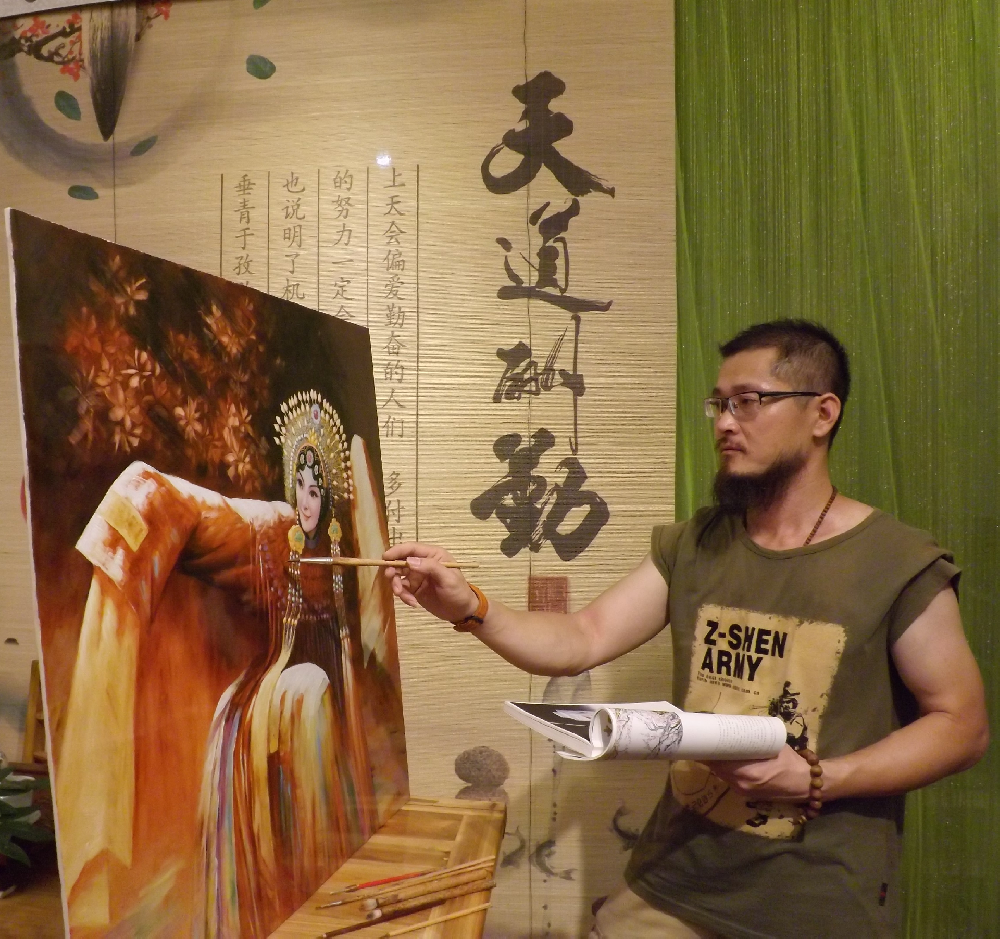 盧海勇（國瓷紅葉畫(huà)院研究員）